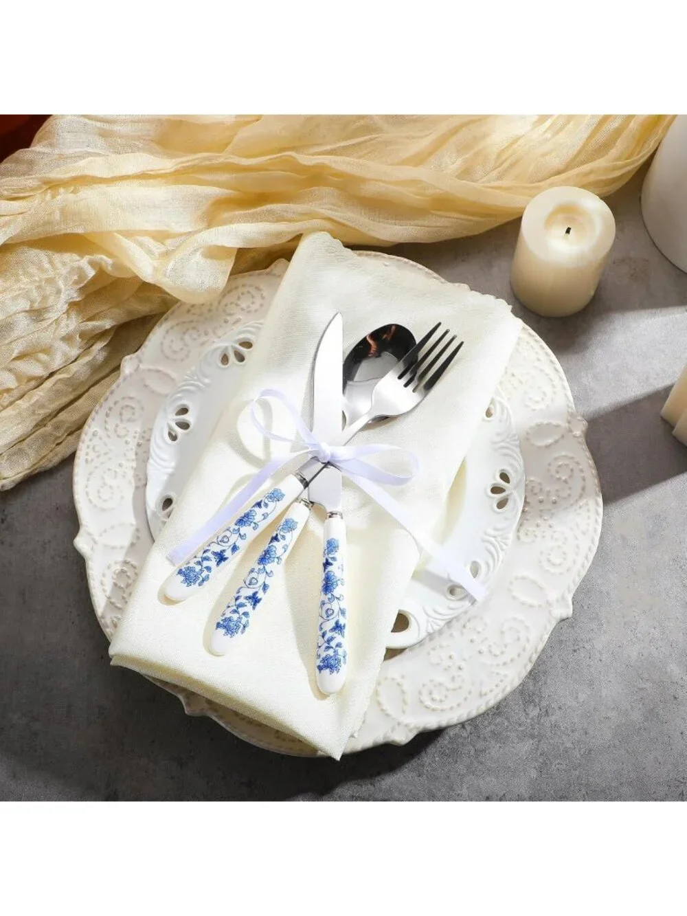Elegant Chinoiserie Silverware Set - 10 Pcs Blue & White Porcelain Dinnerware